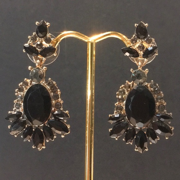 Black rhinestone/gold tone drop/dangle post earrings EUC Gorgeous sparklers - Picture 7 of 10